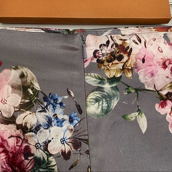 ASOS River Island High Waist Satin Floral Shorts - Picture 4 of 6